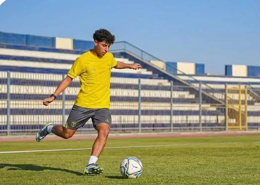 أدم محمد زيادة