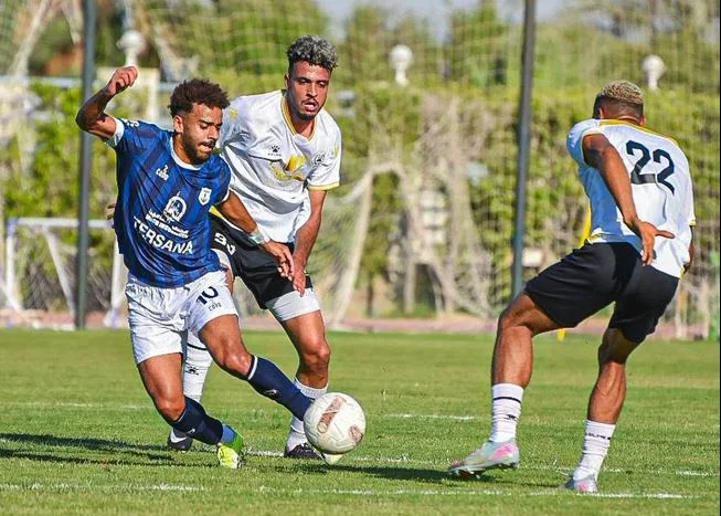 جانب من مباراة الترسانة وحرس الحدود الودية