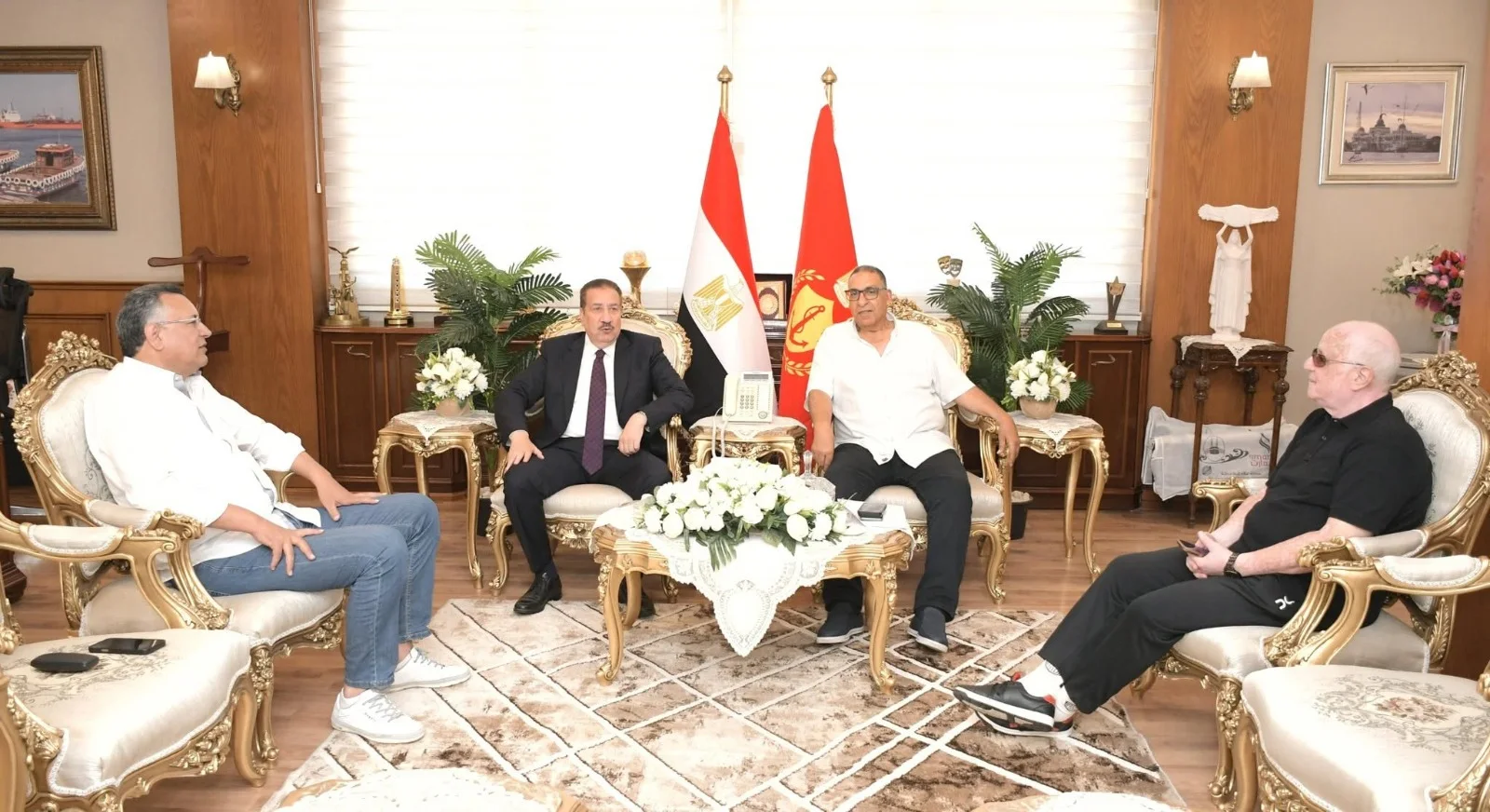 محافظ بورسعيد