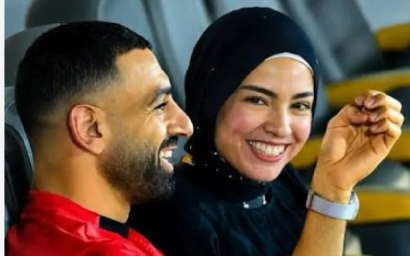 محمد صلاح وزوجته