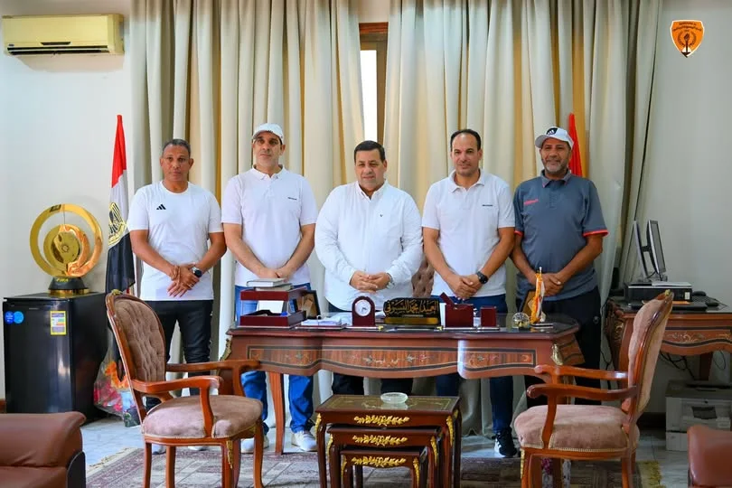 الجهاز الفنى لنادى المنصورة