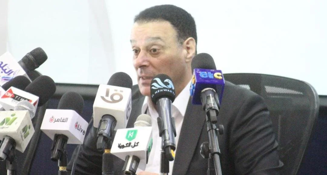 عصام عبد الفتاح