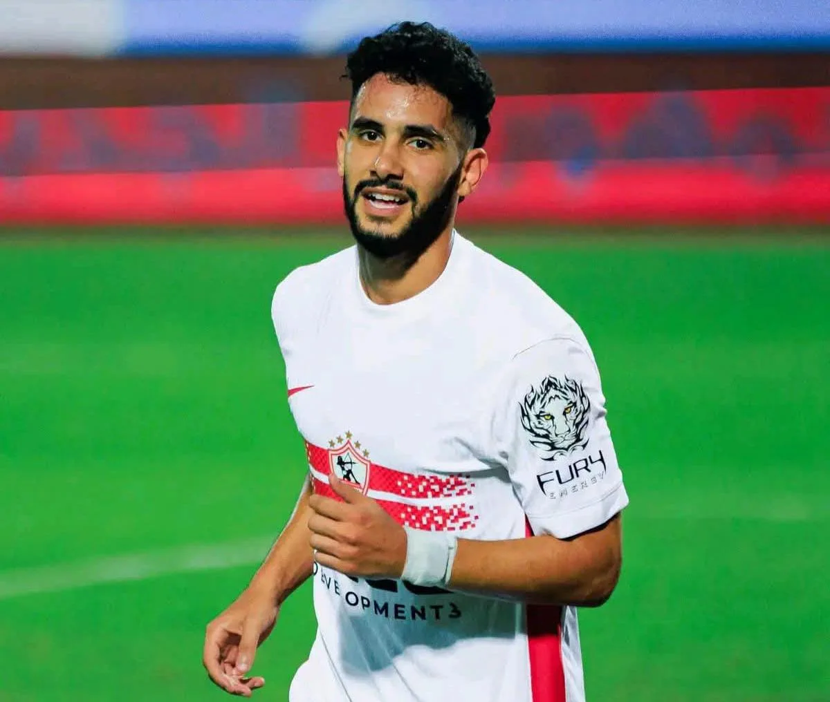 حسام أشرف