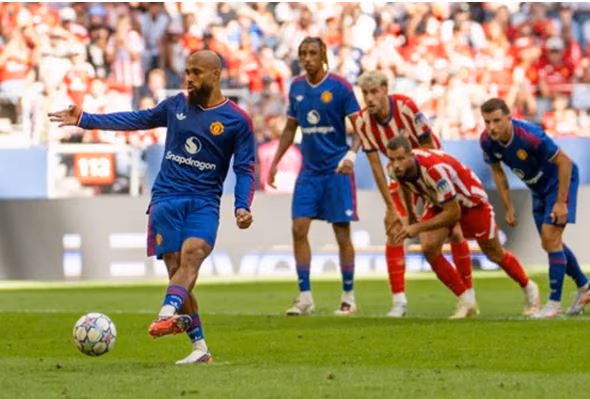 أتلتيكو مدريد الإسباني ومانشستر يونايتد الإنجليزي