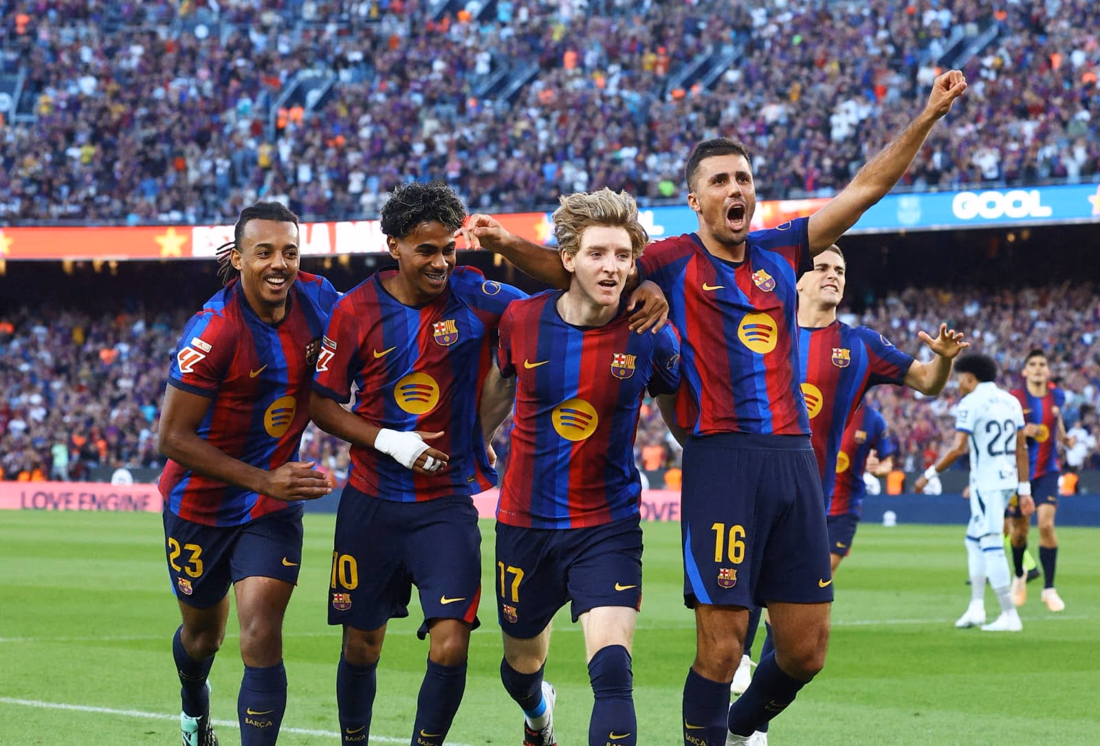 برشلونة