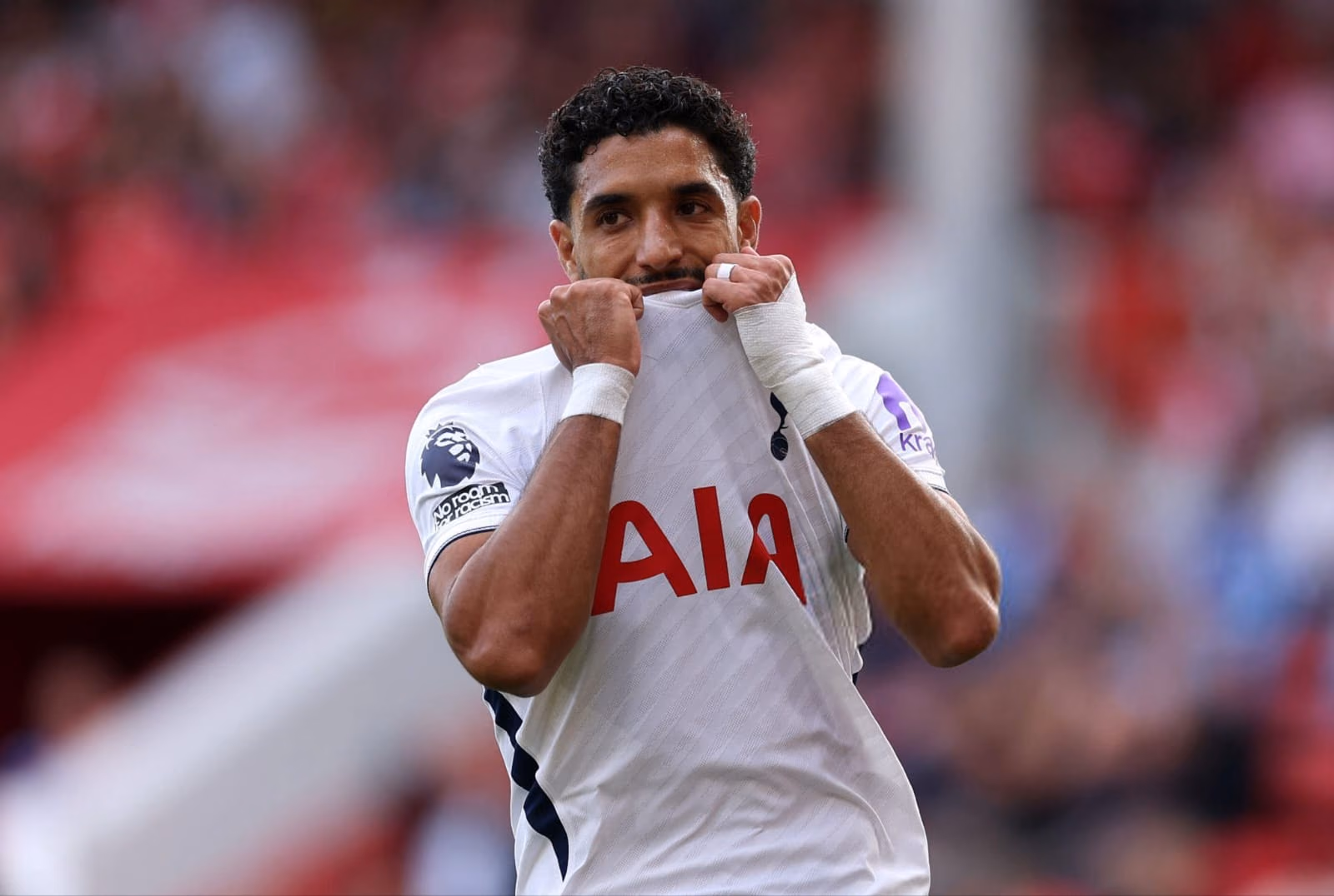 عمر مرموش لاعب توتنهام