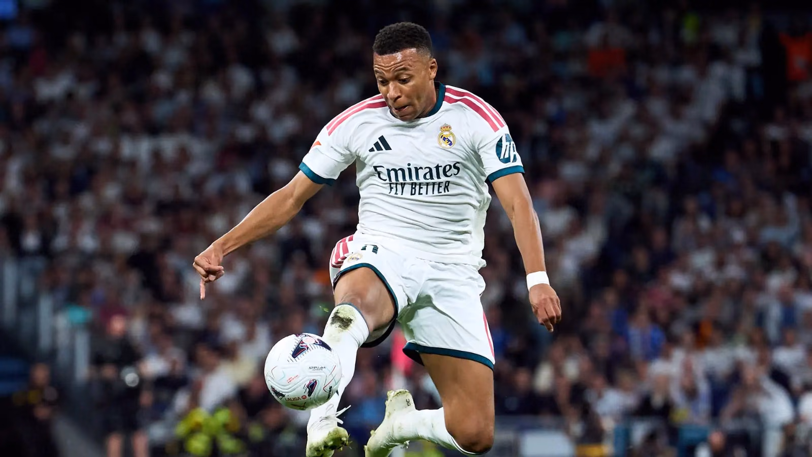 كيليان مبابي لاعب ريال مدريد